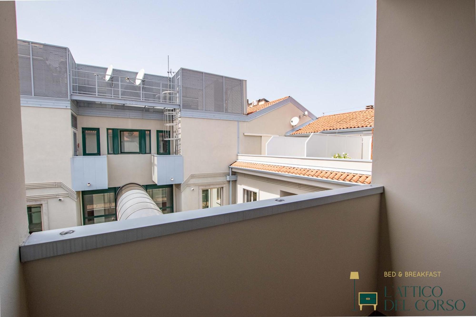 L'Attico Del Corso Trieste Exterior foto